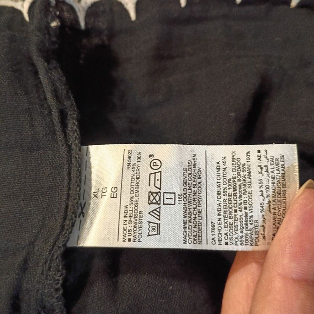 Old Navy XL black cotton blend top - Picture 5 of 5